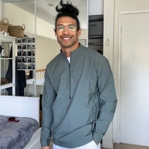 LULULEMON Men’s Quarter Zip